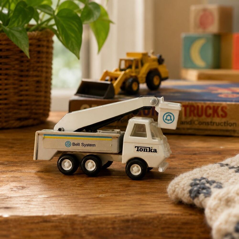 Tonka Bell Systems Bucket Truck Metal Vintage